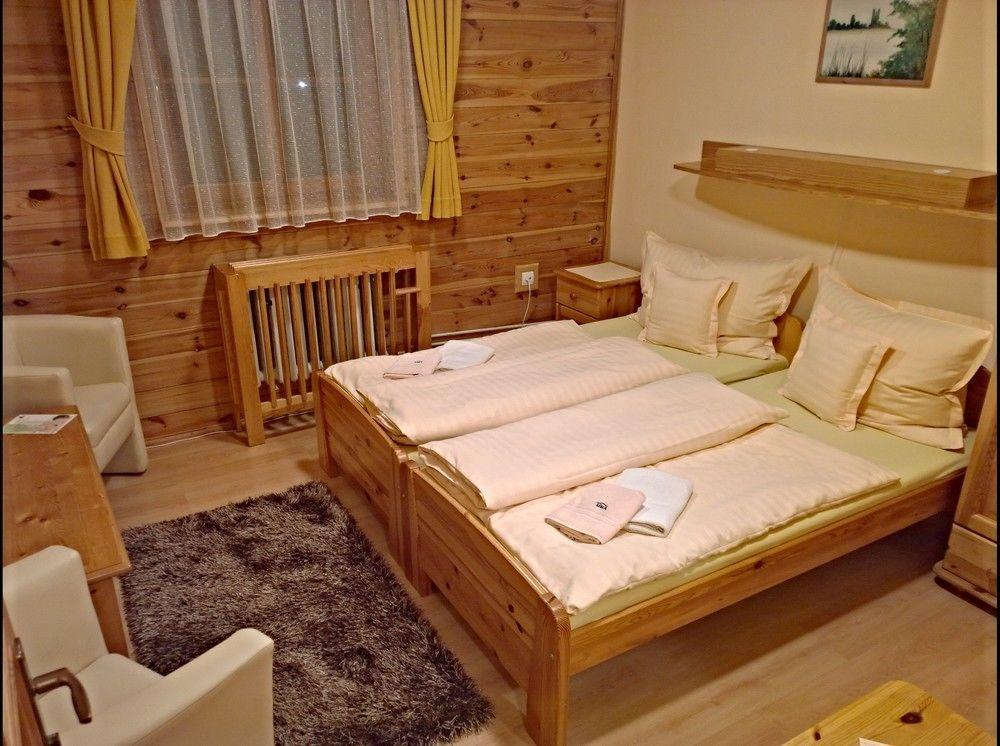 Penzion Una Liptovský Ján Exterior foto