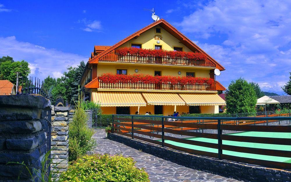 Penzion Una Liptovský Ján Exterior foto